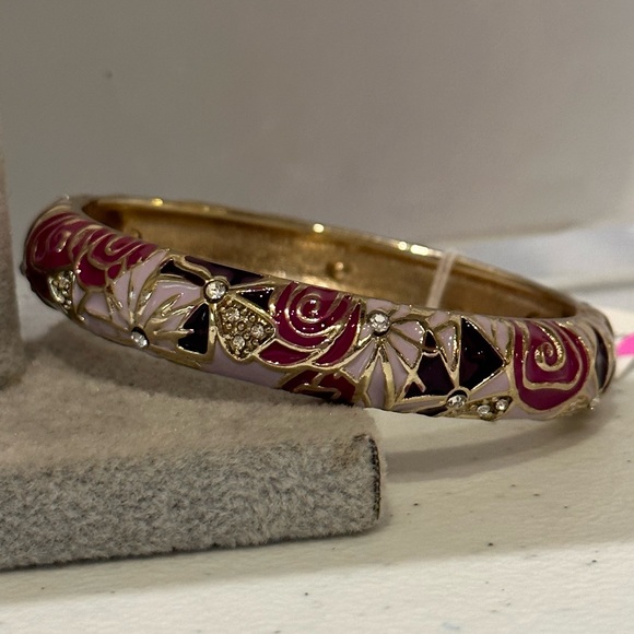 NWT Sequin by Nordstrom Clamper Bracelet-gold tone Floral print in pink & purple - Picture 9 of 13